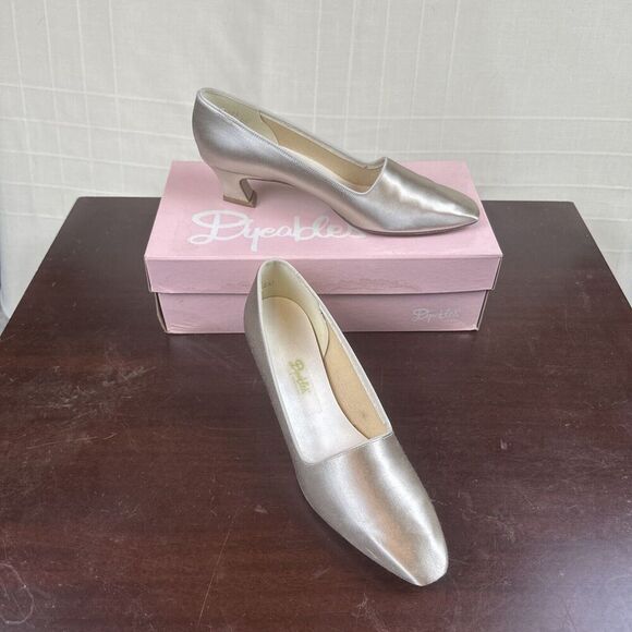 Dyeables Romantic Formal Wedding Shoes Bridal Heels  Champagne 8 AA Satin - Picture 1 of 8